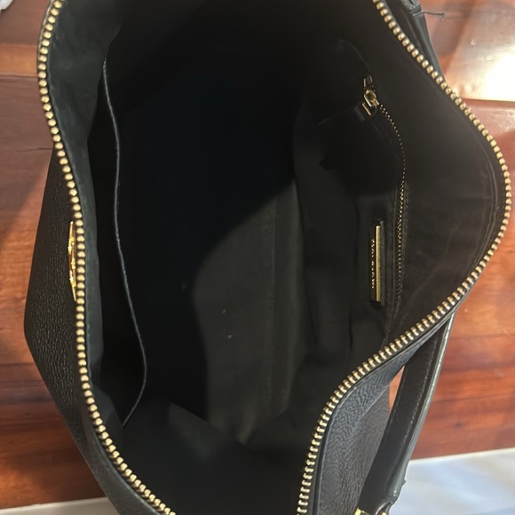 Tory Burch black leather bag - Picture 11 of 12